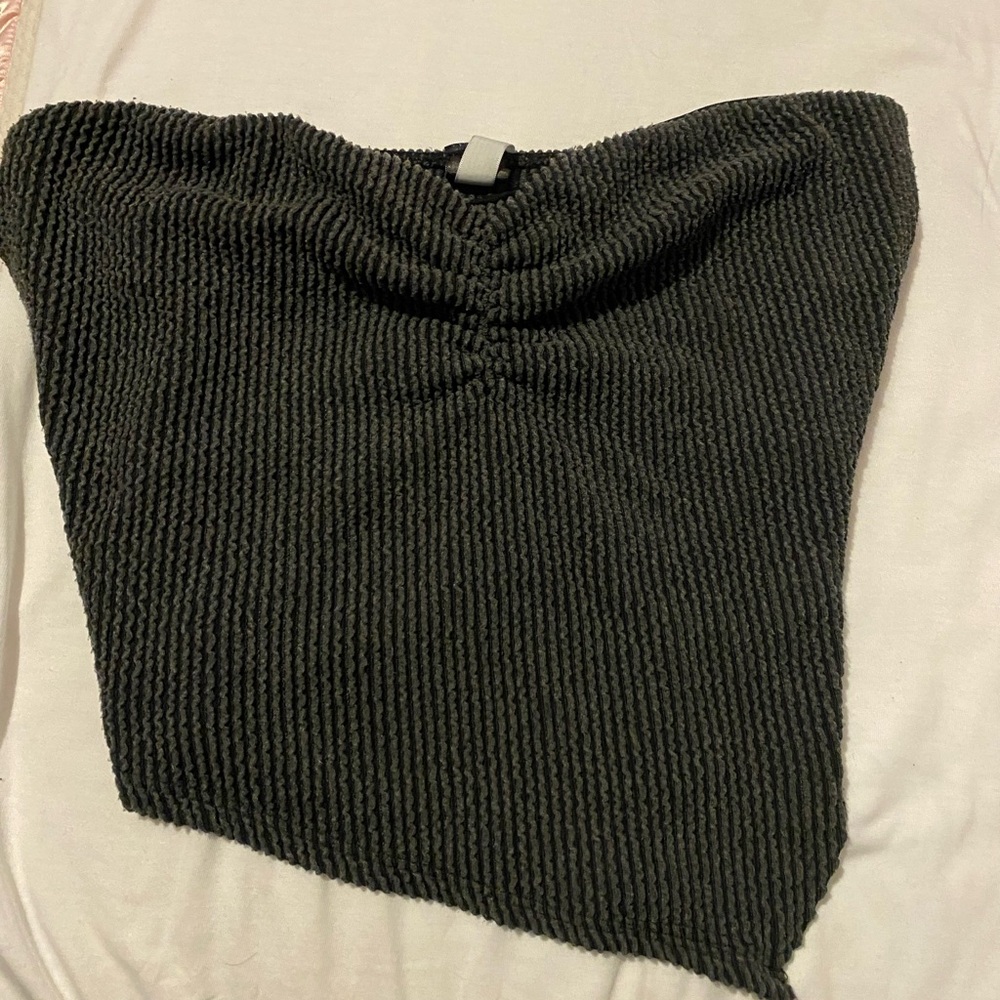 Women's gray top